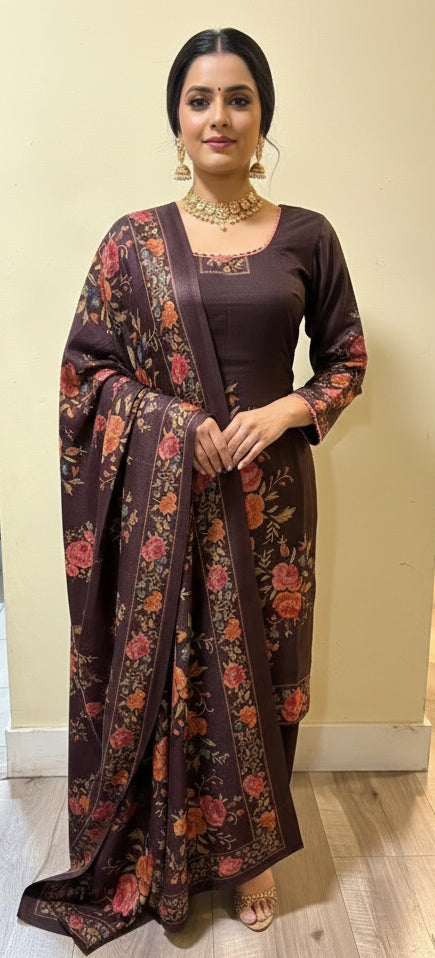 Beautiful coffee suit with shawl
