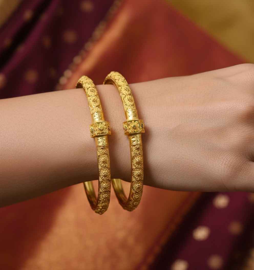 Gold plated bangle